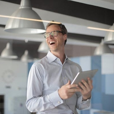 Supplementing Natural Light with Red Light for Better Focus in Workplaces